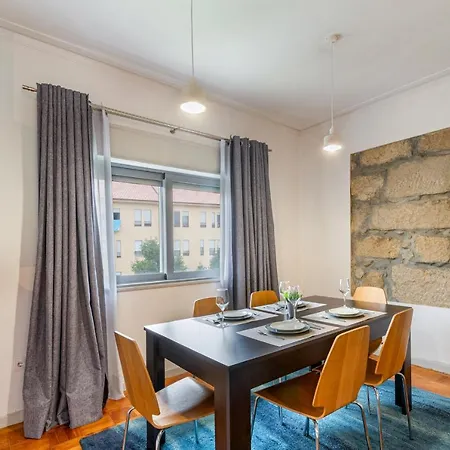 Stone - By Guest Apartment
