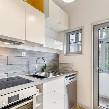 Stone - By Guest Apartment Porto